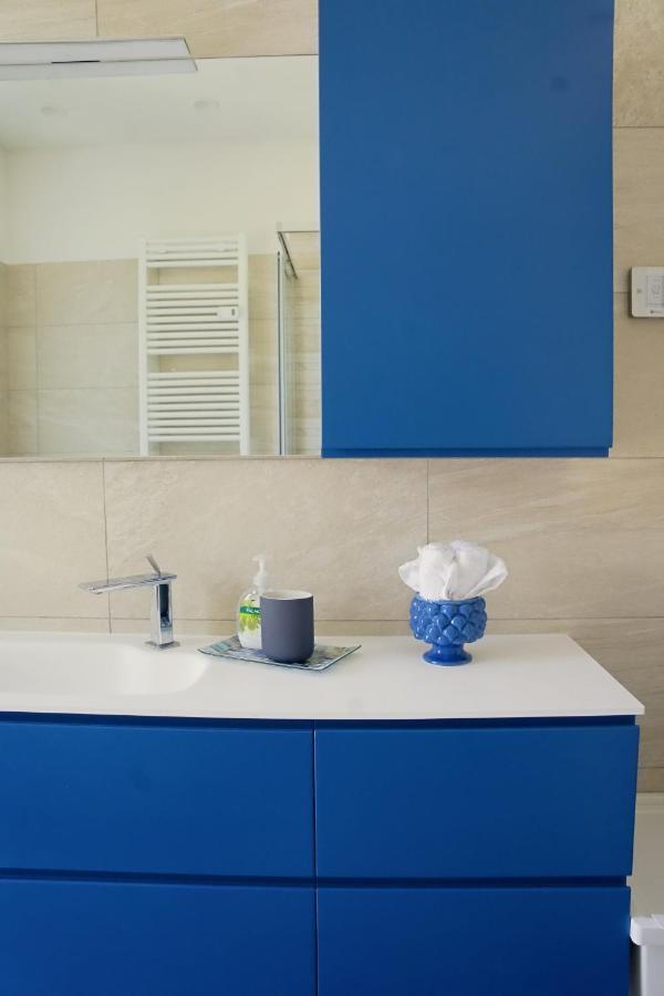 The Blue - Lake / City View Modern Apt Near Villa Olmo Como Exteriör bild
