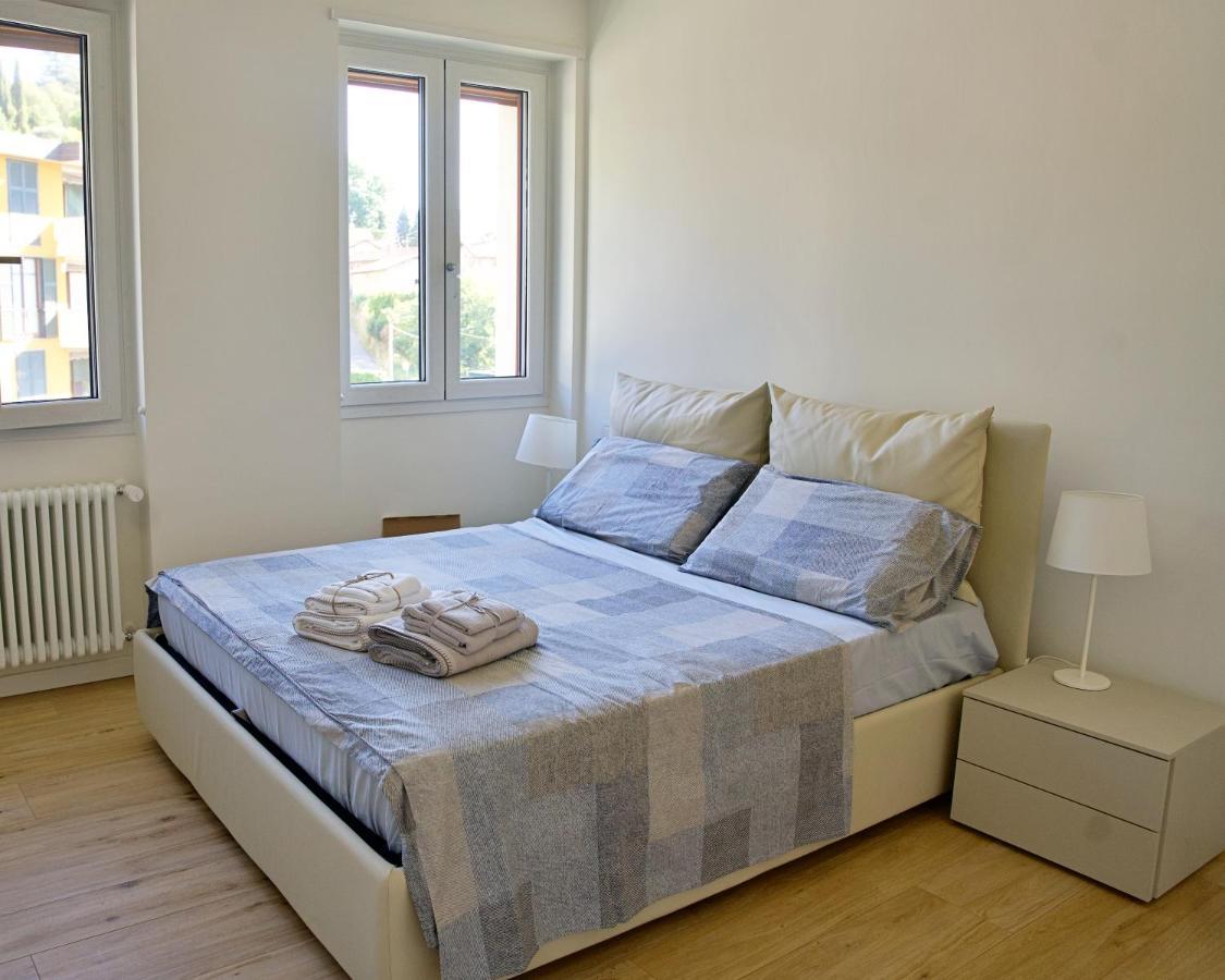 The Blue - Lake / City View Modern Apt Near Villa Olmo Como Exteriör bild